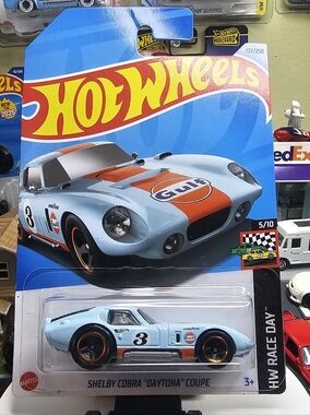 Hot Wheels Shelby Cobra Daytona Coupe